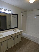 104 Brookdale Dr in Highland Village, TX - Building Photo - Building Photo