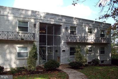 property at 2135 Suburban Rd