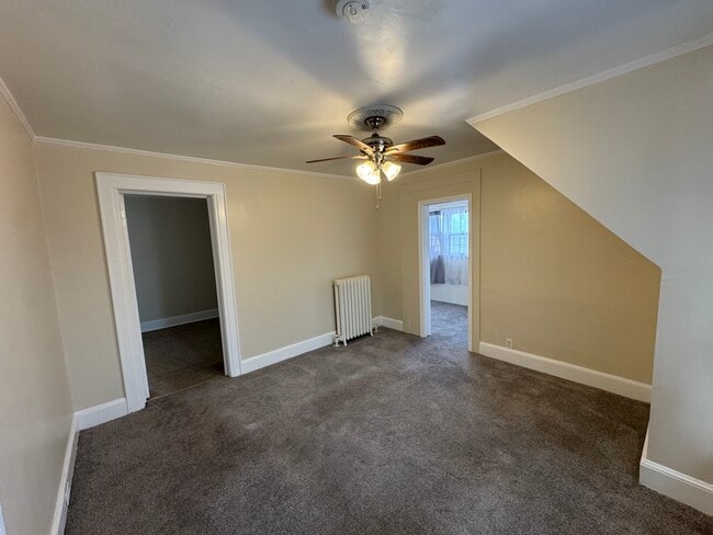 138 Hemlock St, Unit 2 in West Haven, CT - Building Photo - Building Photo