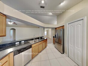 8013 Alamosa Wood Ave in Ruskin, FL - Building Photo - Building Photo