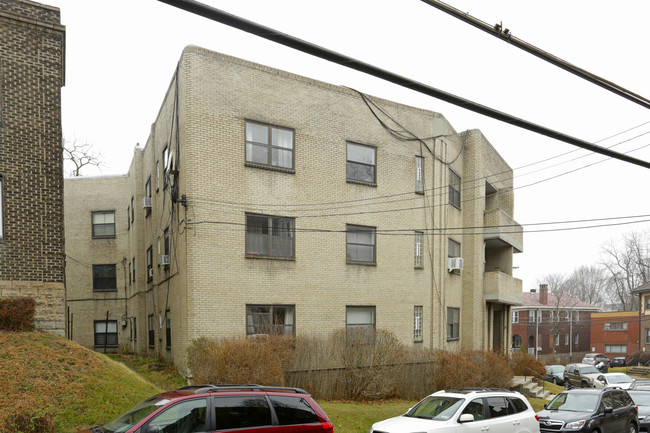 Triangle Hall in Pittsburgh, PA - Building Photo - Building Photo