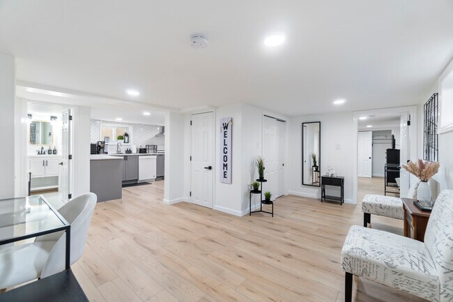 65 Avenue A, Unit B