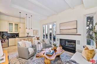 20 Ketch St in Marina Del Rey, CA - Building Photo - Building Photo