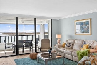 15021 Punta Rassa Rd, Unit 801 in Ft. Myers, FL - Building Photo - Building Photo