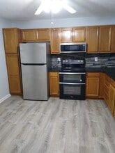 103 Pinewood Dr in Lenoir City, TN - Building Photo - Building Photo