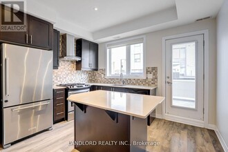 50-50 Thomas Mulholland Dr in Toronto, ON - Building Photo - Building Photo