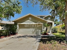 8523 Deer Chase Dr in Riverview, FL - Building Photo