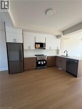 167 Fifth Ave in Brantford, ON - Building Photo - Building Photo