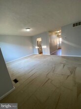 7 Mooring Ct in Essex, MD - Building Photo - Building Photo