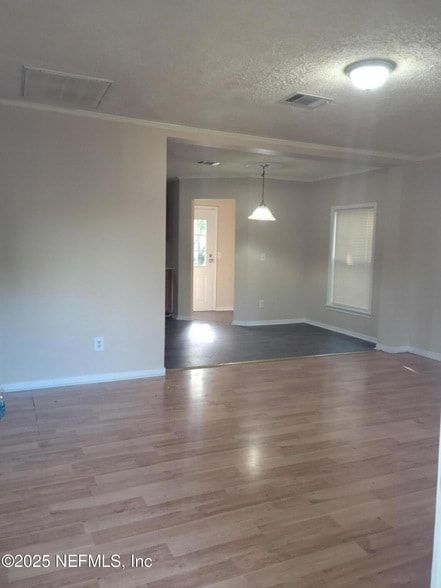 37 Evergreen Ave, Unit Apt B in St. Augustine, FL - Foto de edificio - Building Photo