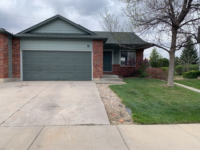 property at 850 S Overland Trail