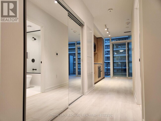 127 Broadway Ave in Toronto, ON - Building Photo - Building Photo