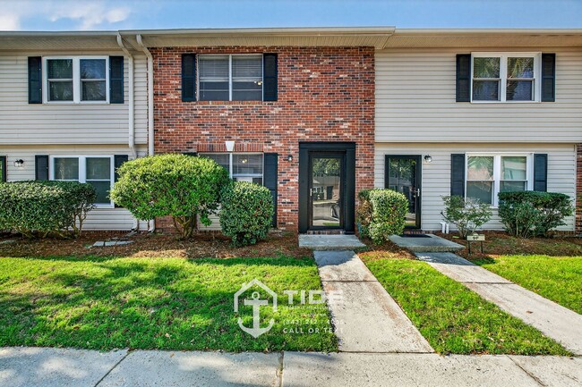 property at 415 Parkdale Dr