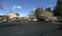 Yucaipa Terrace in Yucaipa, CA - Foto de edificio - Building Photo