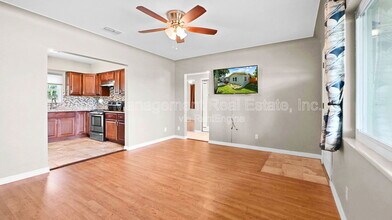 5822 17th Ave S in Gulfport, FL - Building Photo - Building Photo