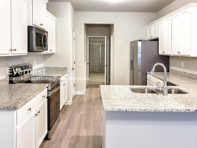 1484 Arbor Pl Dr in Morrow, GA - Building Photo - Building Photo