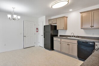 24 Jersey Way in Morristown, VT - Building Photo - Building Photo