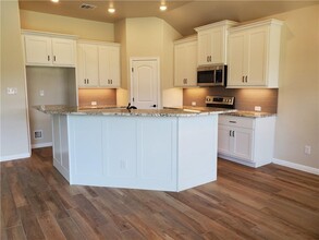 513 County Rd 306 in Jarrell, TX - Building Photo - Building Photo