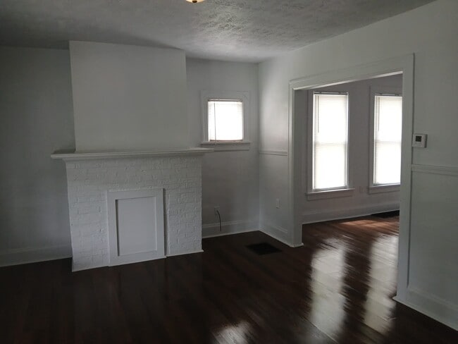 2002 Minnesota Ave in Columbus, OH - Building Photo - Building Photo