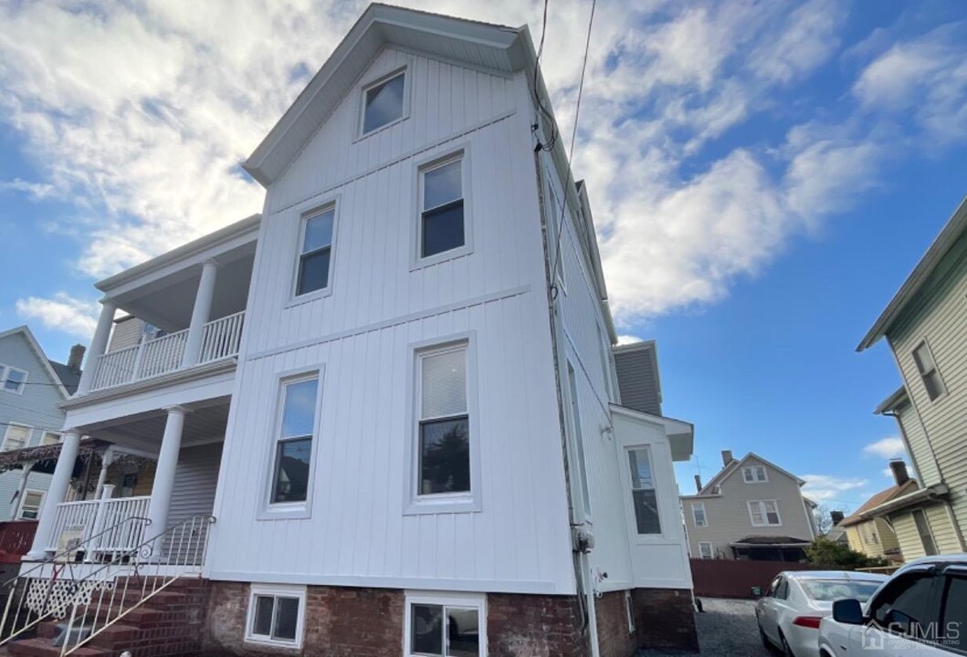 264 Suydam St in New Brunswick, NJ - Building Photo