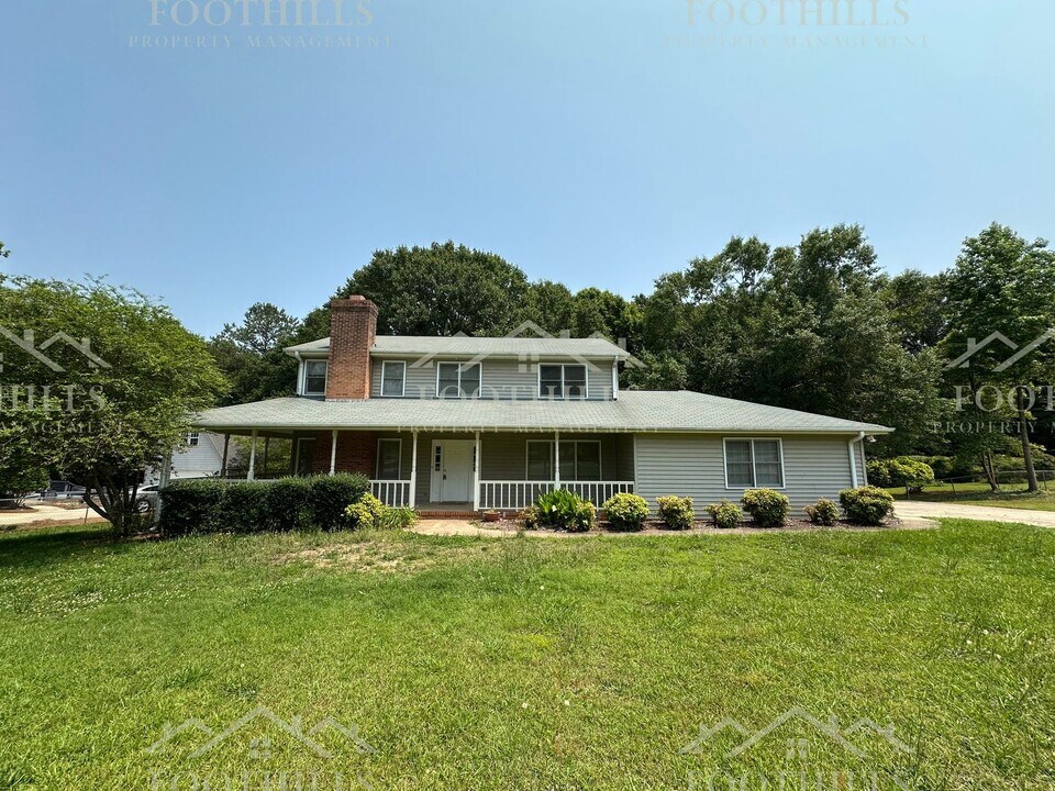 214 Keithwood Dr in Anderson, SC - Building Photo