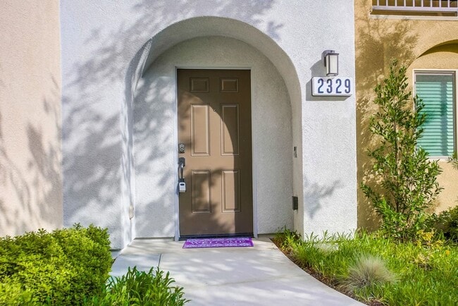 2329 Verano Wy. in Vista, CA - Building Photo - Building Photo