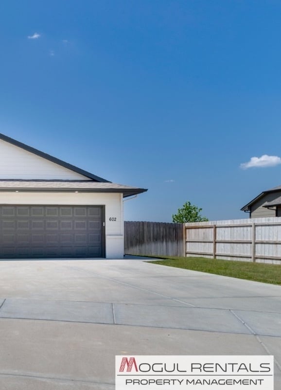 property at 592 E Martens Ct