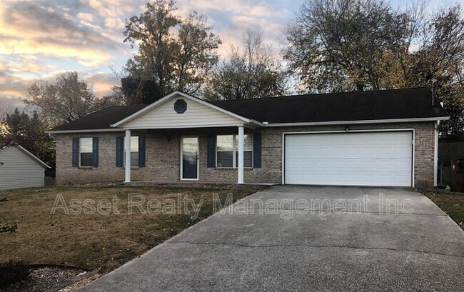 property at 5616 Jamaica Ln