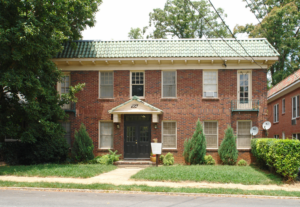 Greenwood Avenue Apartments in Atlanta, GA - Foto de edificio