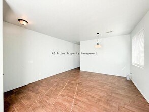 6919 S 37th Glen in Phoenix, AZ - Building Photo - Building Photo