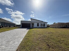 1409 NW 21st Ct in Cape Coral, FL - Building Photo