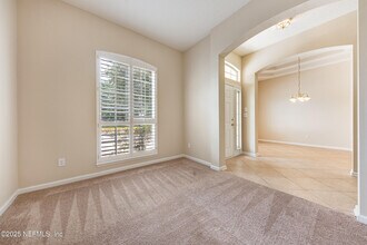 14000 Red Rock Lake Dr in Jacksonville, FL - Building Photo - Building Photo