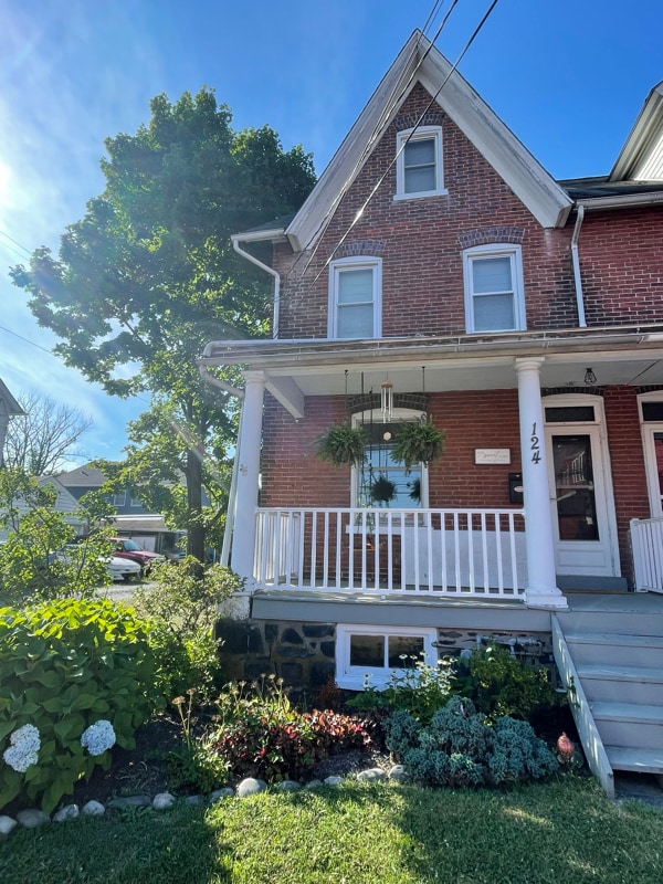 property at 124 Park Ave
