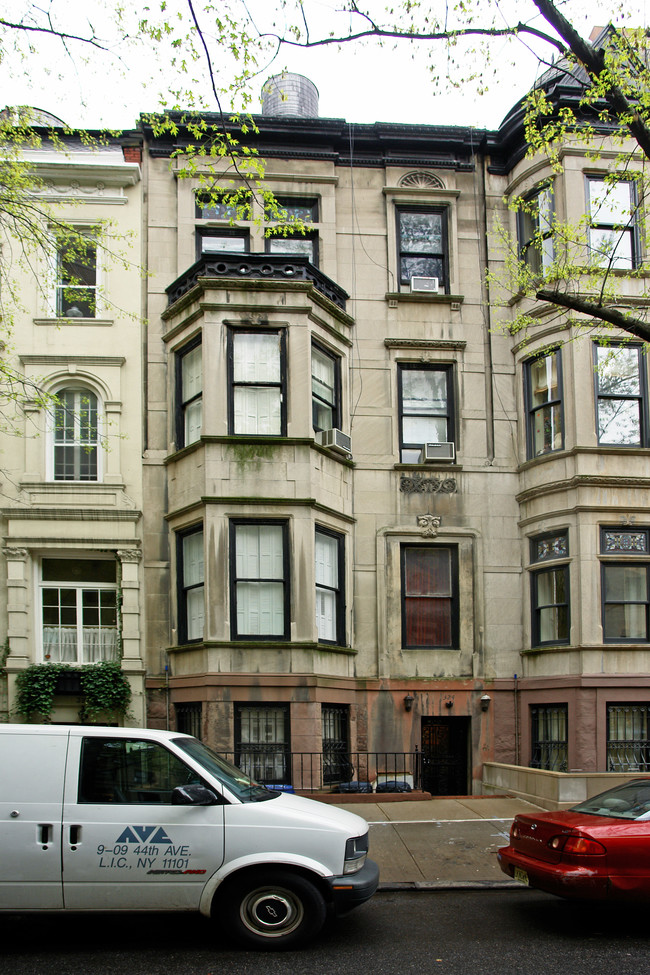 324 W 87th St in New York, NY - Building Photo - Building Photo