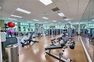 10021 Sky View Way in Ft. Myers, FL - Building Photo - Building Photo