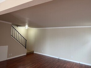 410 Buckeye Terrace in Redding, CA - Building Photo - Building Photo