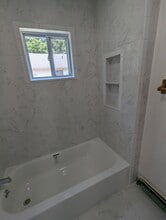 48 Eleanor Ave in Mastic, NY - Building Photo - Building Photo