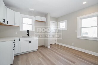 1239 S Champion Ave in Columbus, OH - Building Photo - Building Photo