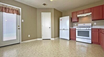 20758 Cypress Crescent Ln in Cypress, TX - Building Photo - Building Photo