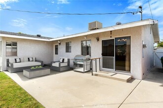 7244 Jumilla Ave in Winnetka, CA - Building Photo - Building Photo