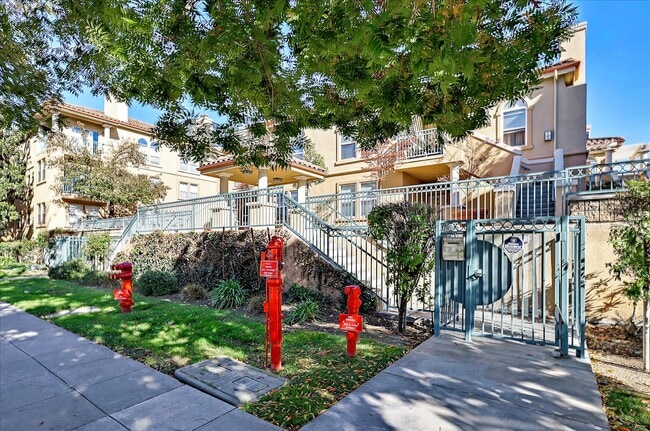 property at 952 S 11th St