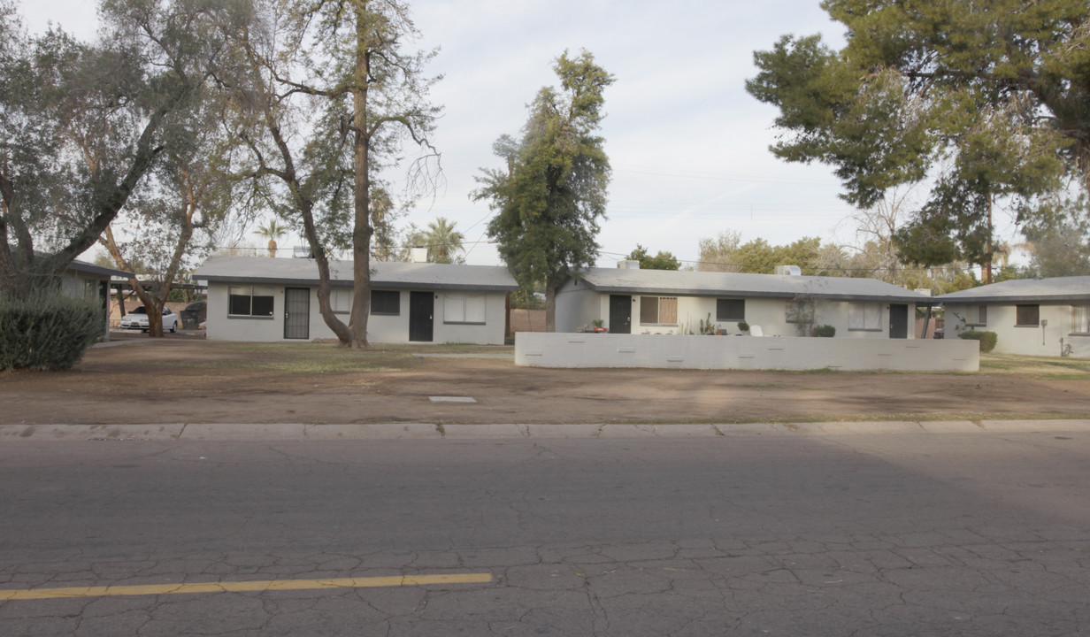 6042-6044 N 21st Ave in Phoenix, AZ - Building Photo