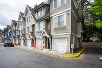 18282 NE 97th Way in Redmond, WA - Foto de edificio - Building Photo