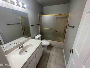 9736 W McRae Way-Unit -A-304 in Peoria, AZ - Building Photo - Building Photo