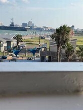 3938 Surfside Blvd in Corpus Christi, TX - Foto de edificio - Building Photo