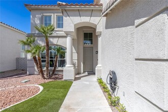 2510 Putting Green Dr in Henderson, NV - Building Photo - Building Photo