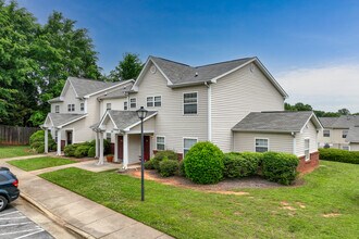 Griffith Commons in Winston-Salem, NC - Building Photo - Building Photo
