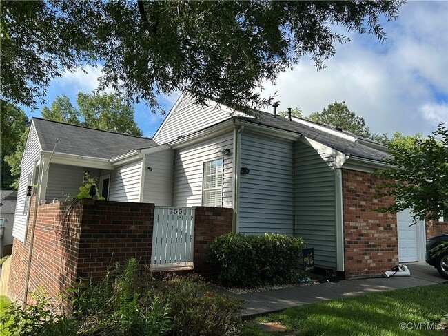 property at 7551 Beauchamp Ct