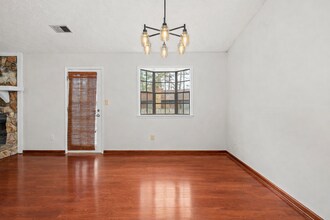 9383 Wood Knoll Ln in Jonesboro, GA - Building Photo - Building Photo