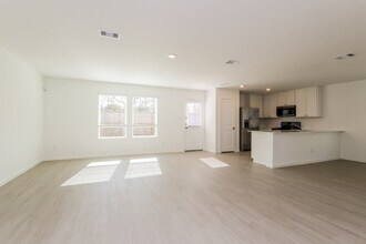 2612 Shady Cedar Ct in Conroe, TX - Building Photo - Building Photo